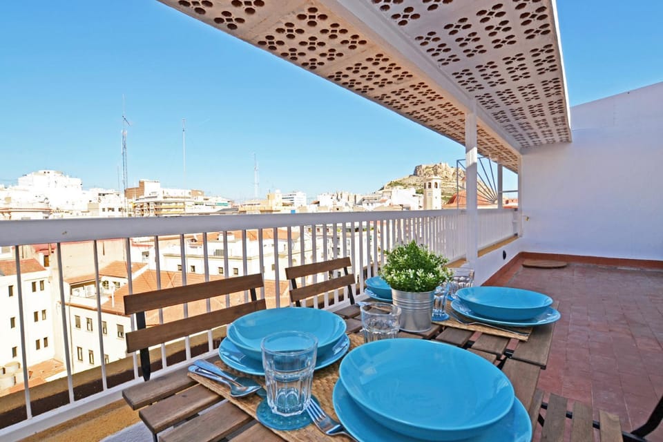 Balcony/Terrace, City view
