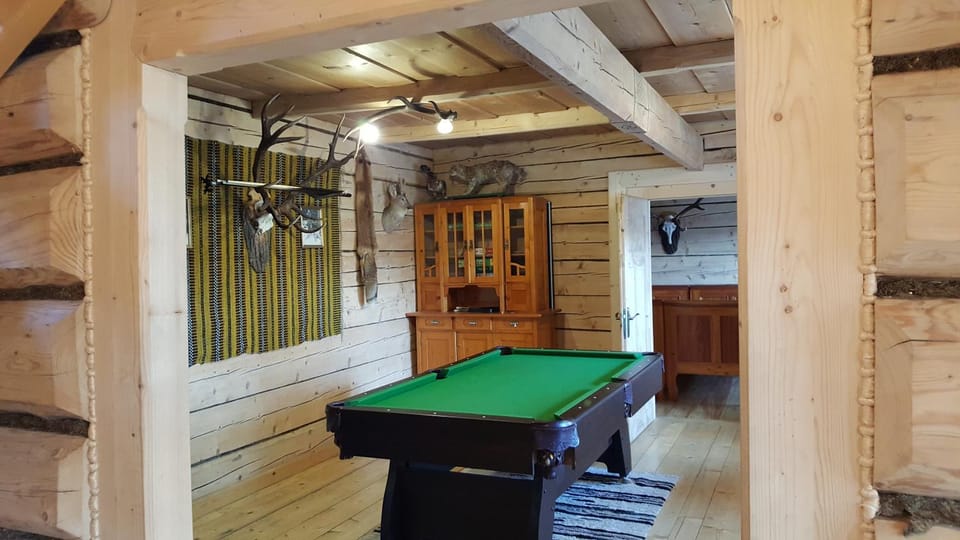 Communal lounge/ TV room, Billiard