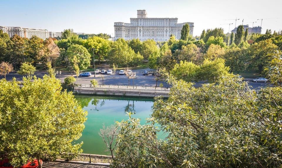 Nearby landmark, Day, Balcony/Terrace, City view, Landmark view, River view