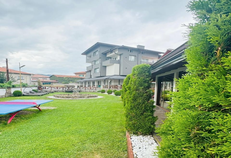 Property building, BBQ facilities, Children play ground, Garden, Table tennis, Garden view