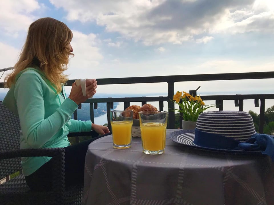 Balcony/Terrace, Guests