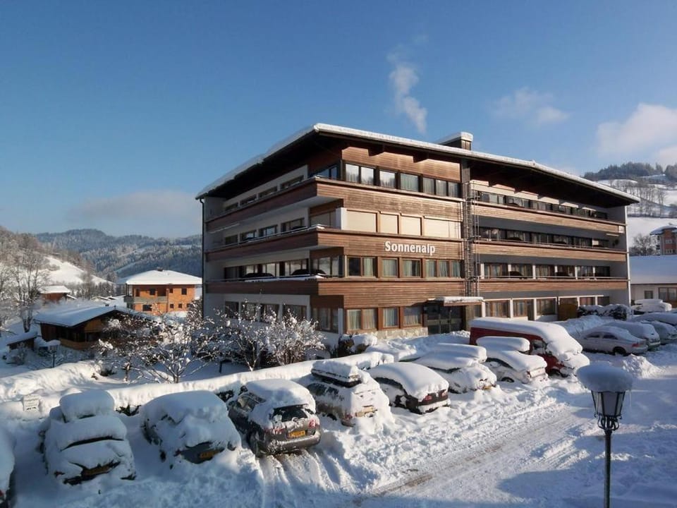 Winter, On site