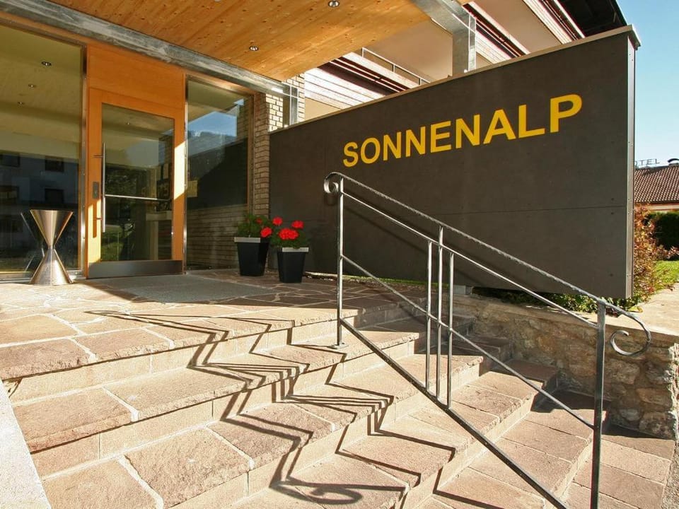 Facade/entrance, On site