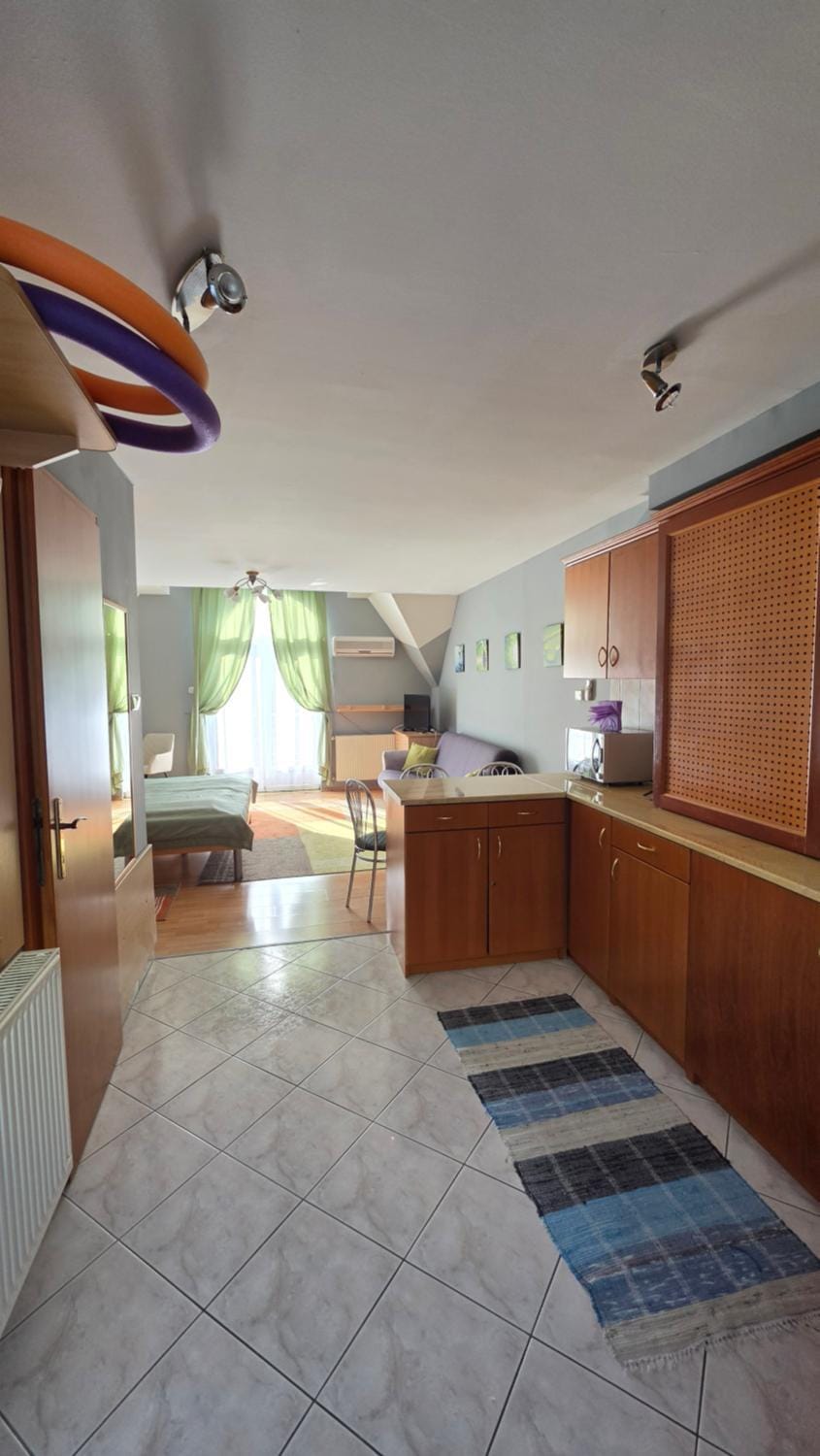 Kitchen or kitchenette, Living room