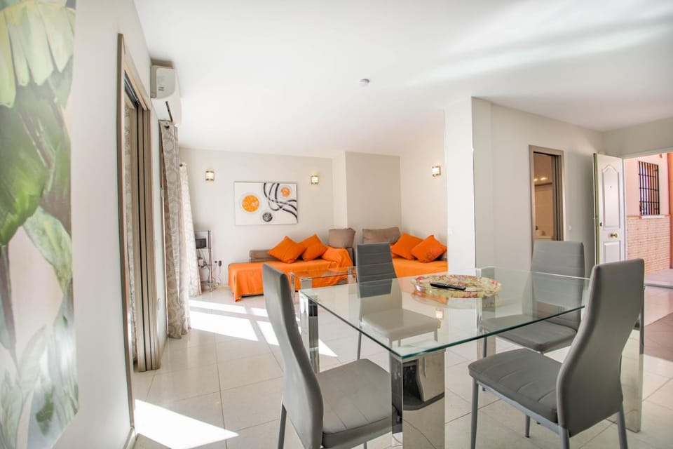 TV and multimedia, Living room, Dining area