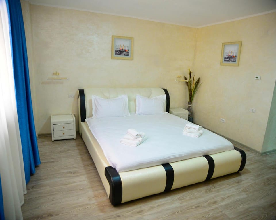 La Marcu Pensiune Bed and Breakfast in Romania