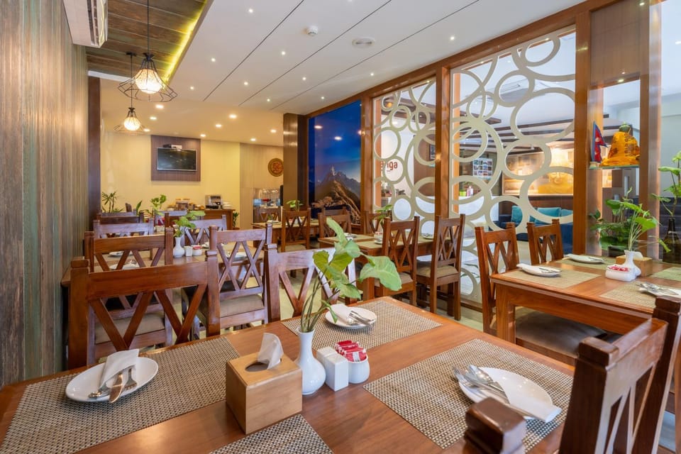 Restaurant/places to eat, Seating area