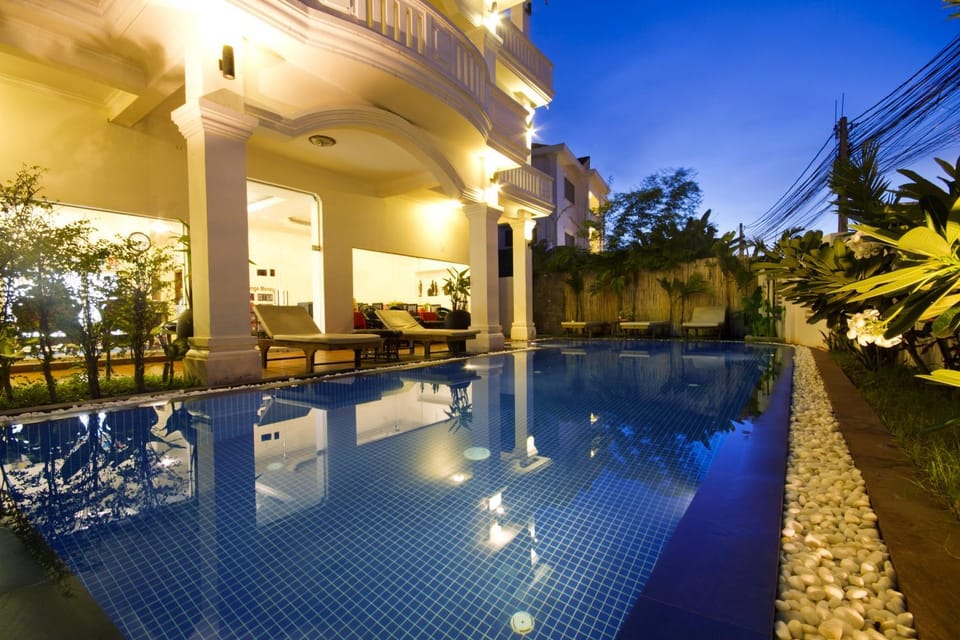 Swimming pool, Swimming pool