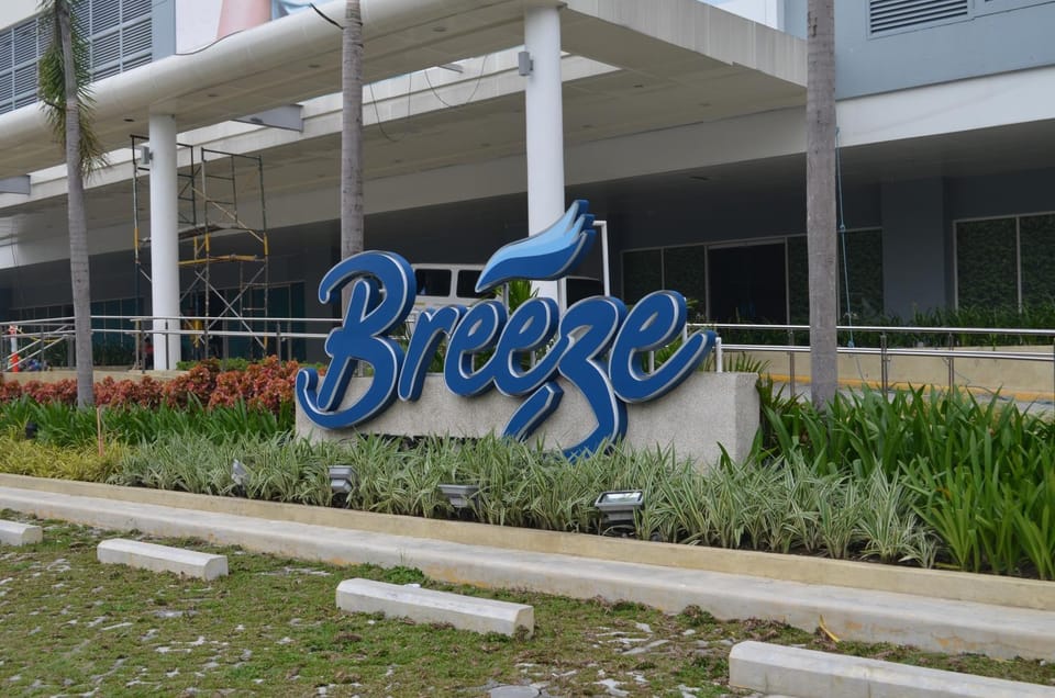 Jovic's Condo at Breeze Residences. Apartment in Pasay