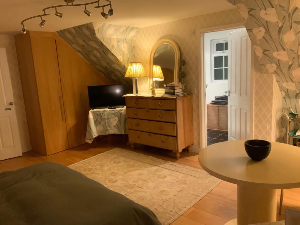 Hurstbourne Bed and Breakfast in Camberley