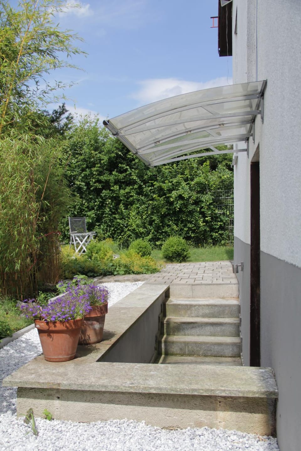 Facade/entrance