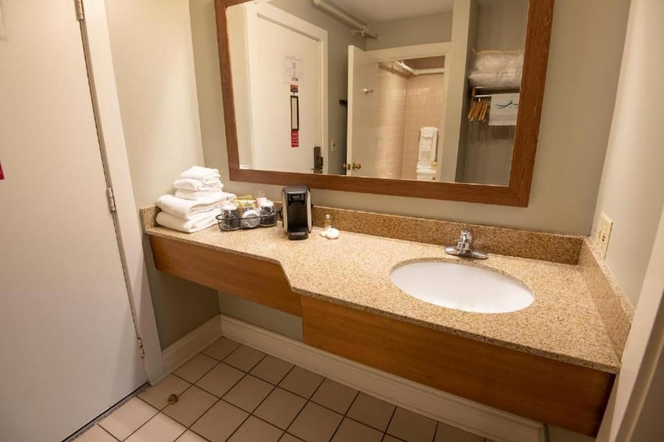 Carter Caves State Resort Park Campground/ 
RV Resort in Kentucky