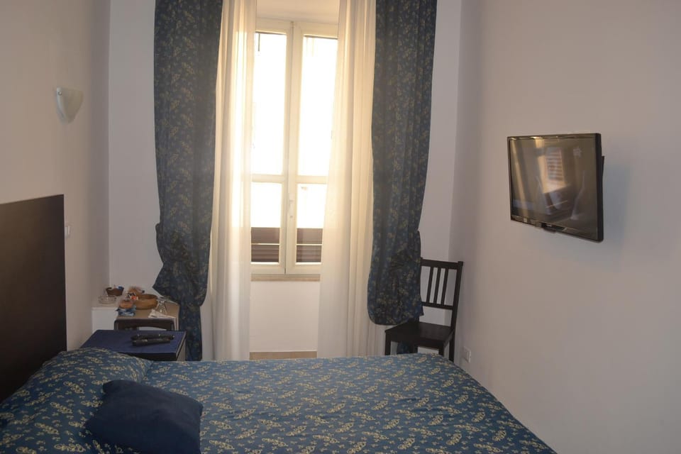 Bed, TV and multimedia