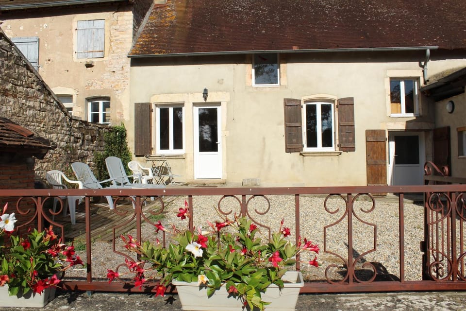 Inner courtyard view