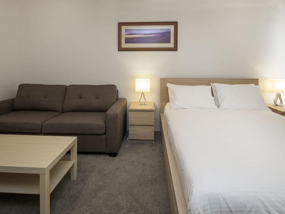 Cascades 3 - Studio Apartment l Free WiFi l Central Location l Bath House in Jindabyne