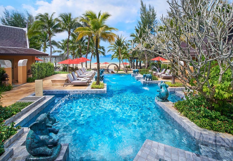 Pool view, Swimming pool