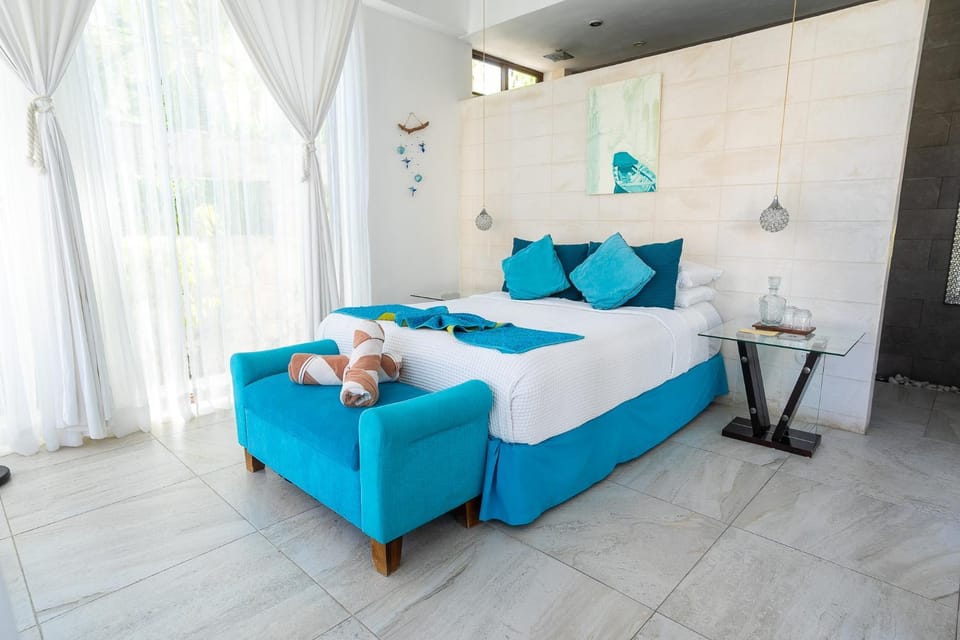 Bed, Photo of the whole room