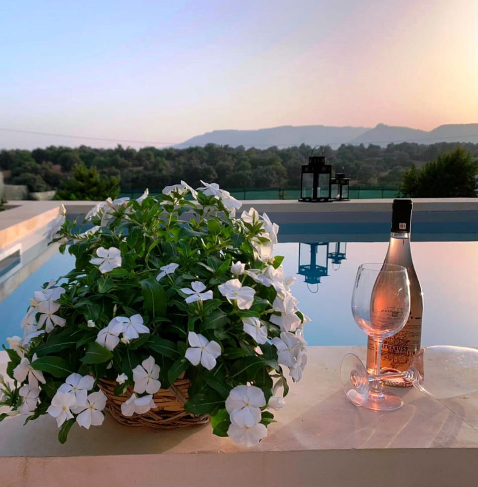 Pool view, Swimming pool, Swimming pool, Drinks