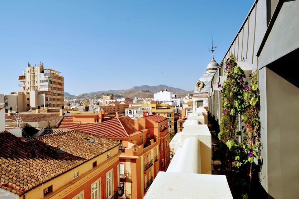 Landmark view, Mountain view, Street view