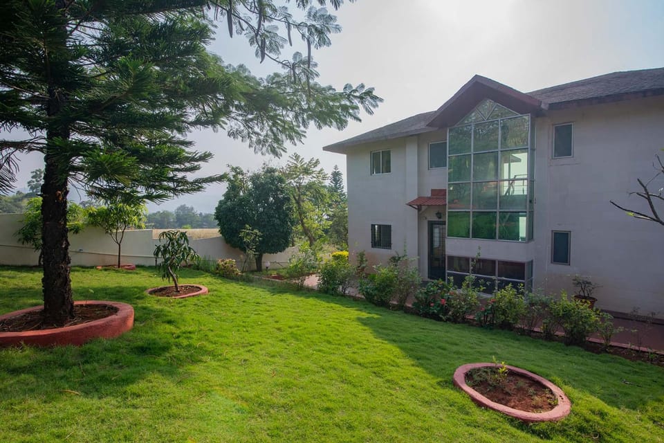 Property building, Garden, Garden