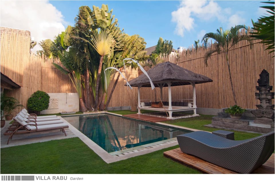 Garden, Swimming pool