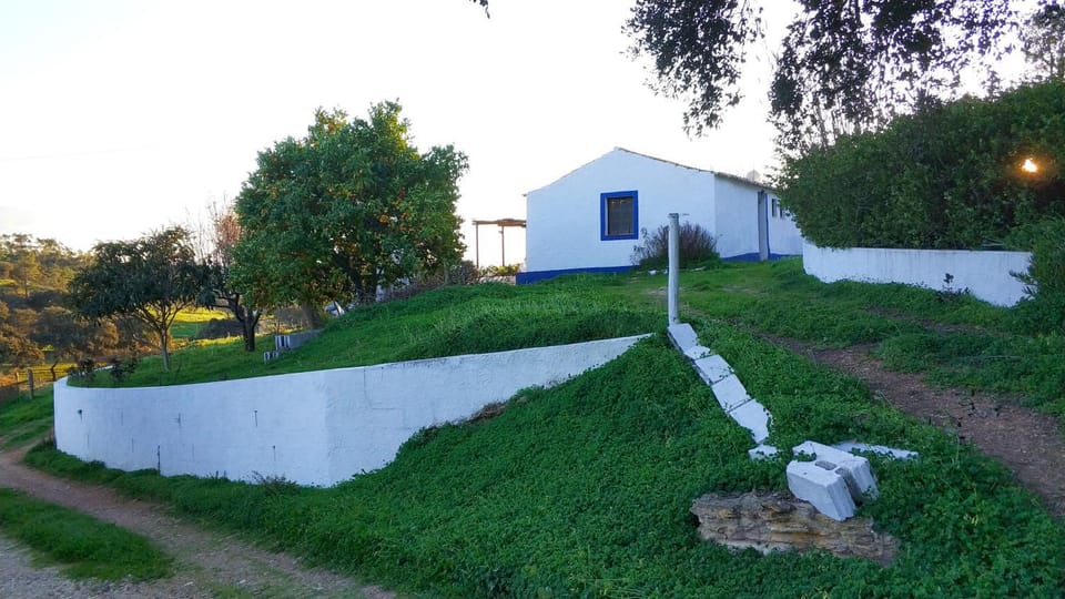 Monte do Altinho Country House in Setubal District