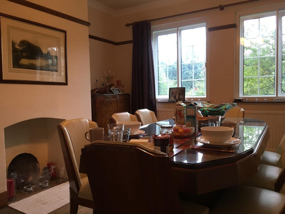 Decorative detail, Dining area, Continental breakfast, Internal: Not applicable to any particular room