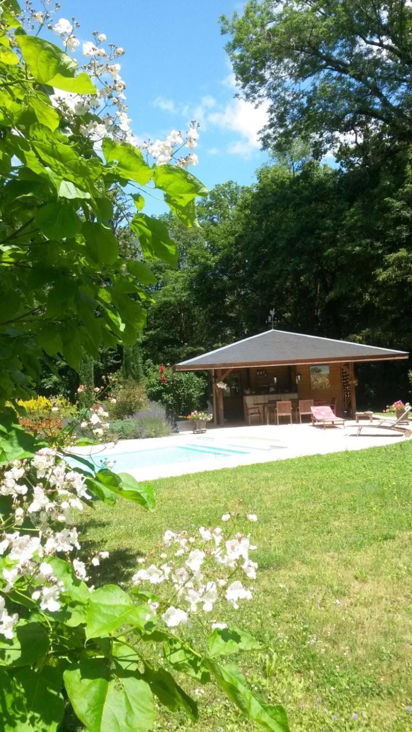 BBQ facilities, Pool view, Swimming pool