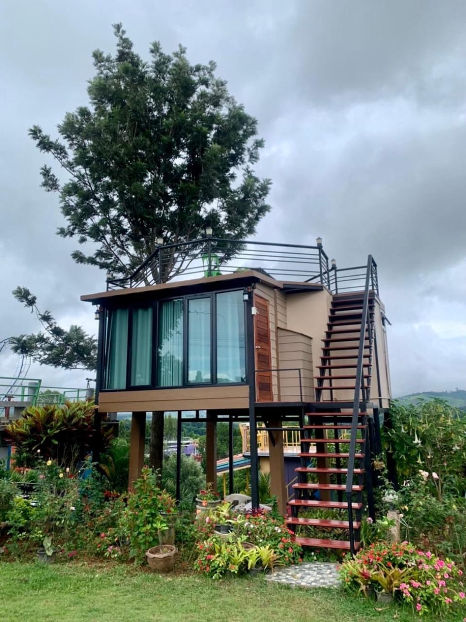 เขาค้อ กุหลาบแดง รีสอร์ท Resort in Laos