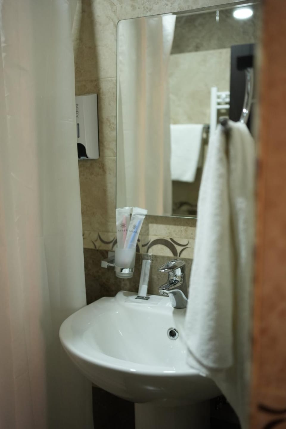 Shower, Toilet, heating, dryer