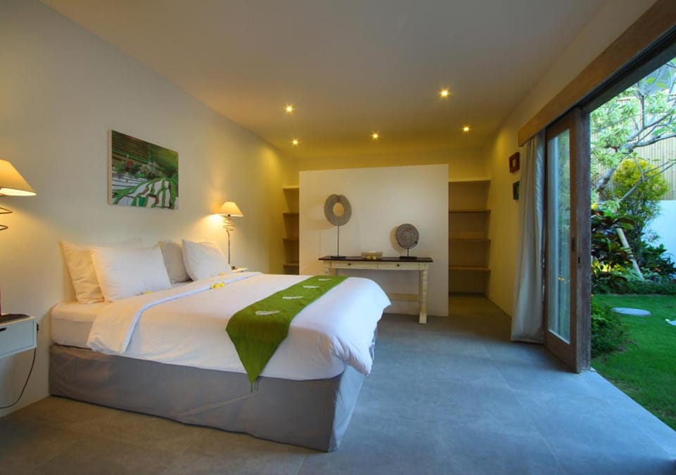 Bedroom, Garden view