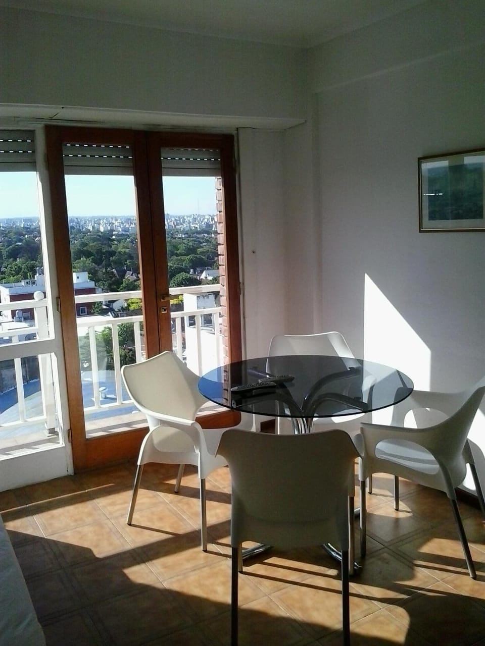 Dining area, City view