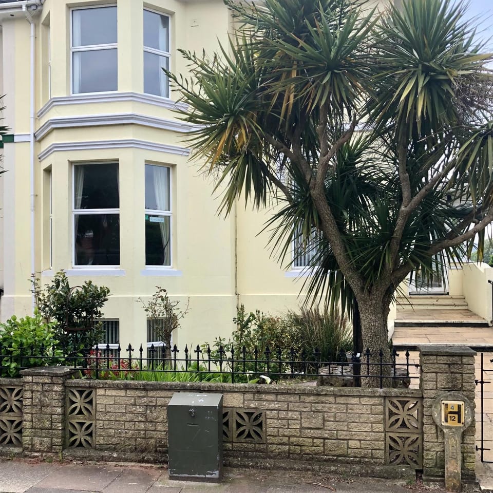 Property building, Facade/entrance