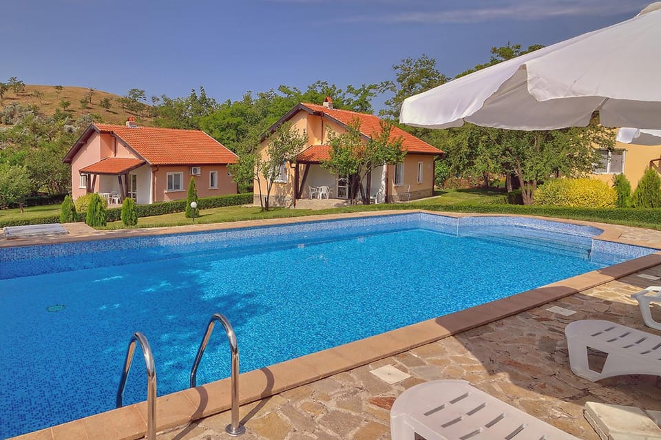 Patio, Swimming pool