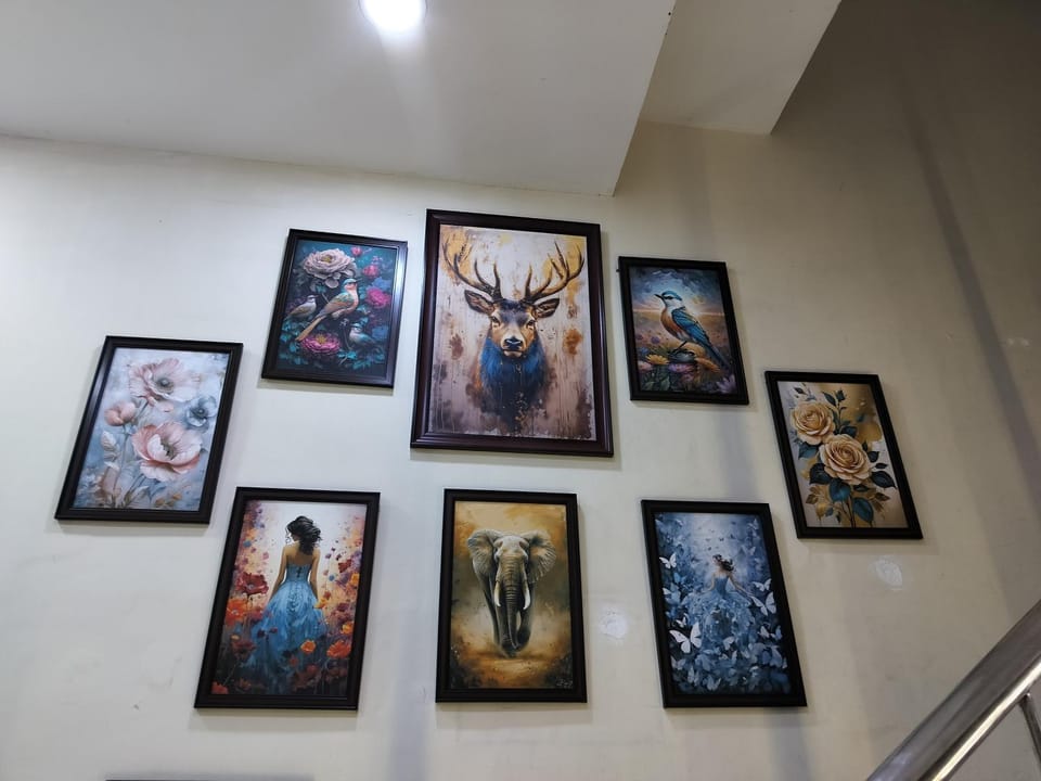 C N Comforts Hotel & Dormitory Bed and Breakfast in Lucknow
