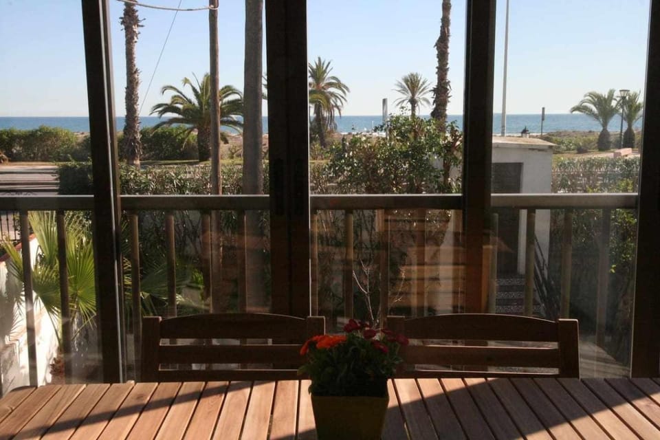MINVA APARTAMENTO JUNTO AL MAR Apartment in Valencian Community