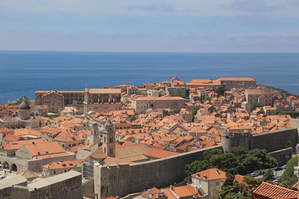 City view, Sea view