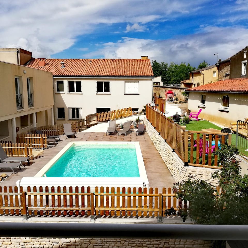 Property building, Swimming pool