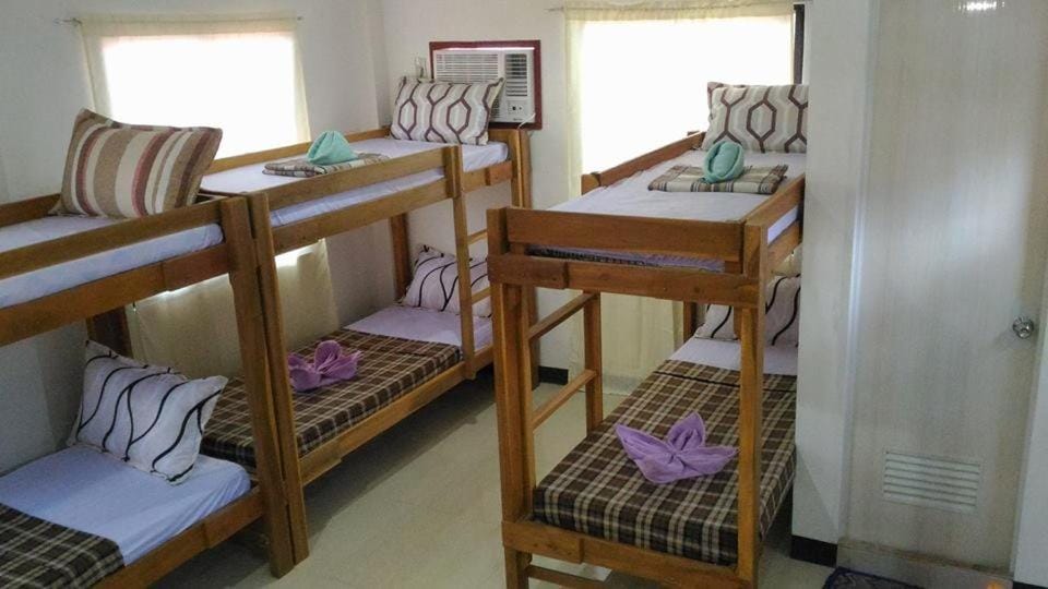 Sealor Pension House Bed and Breakfast in Puerto Princesa