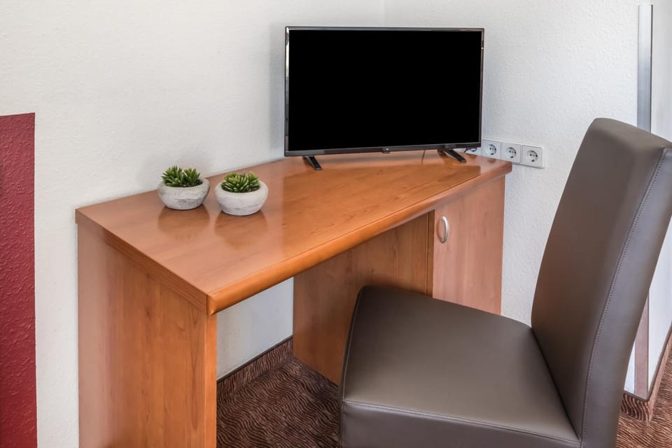 TV and multimedia, Seating area