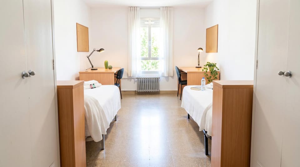 Residencia Universitaria Resa Sant Jordi Hostel in Tarragona