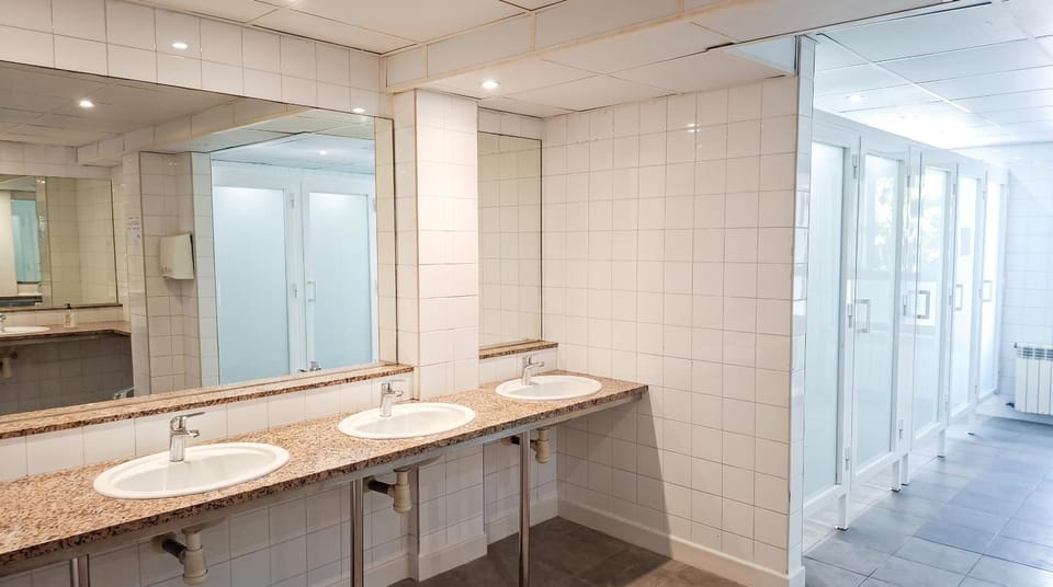 Residencia Universitaria Resa Sant Jordi Hostel in Tarragona
