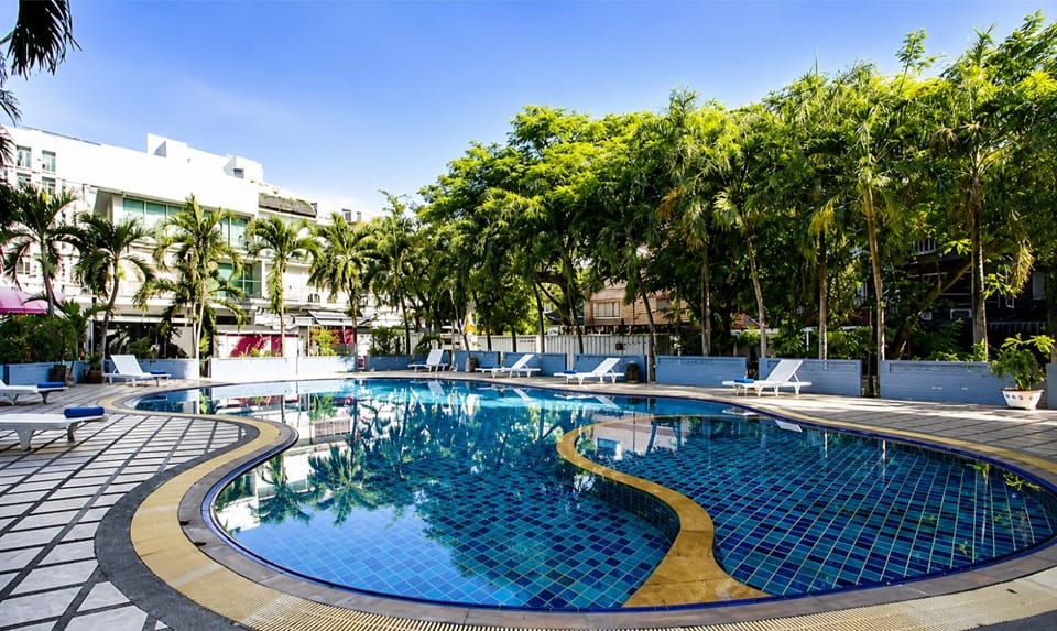 Swimming pool