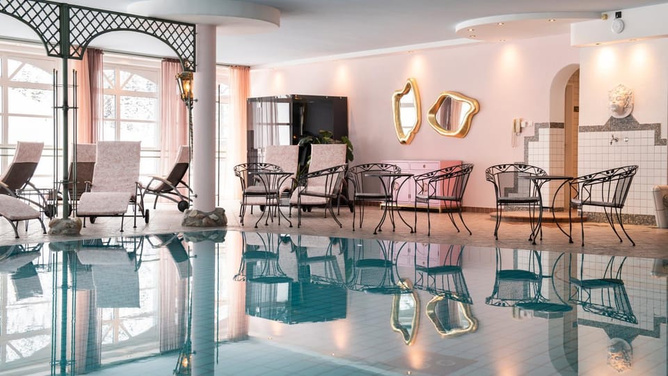 Spa and wellness centre/facilities, Swimming pool