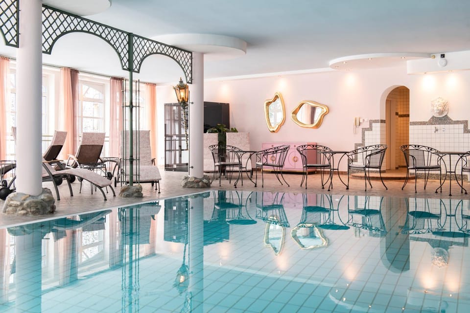 Pool view, Swimming pool