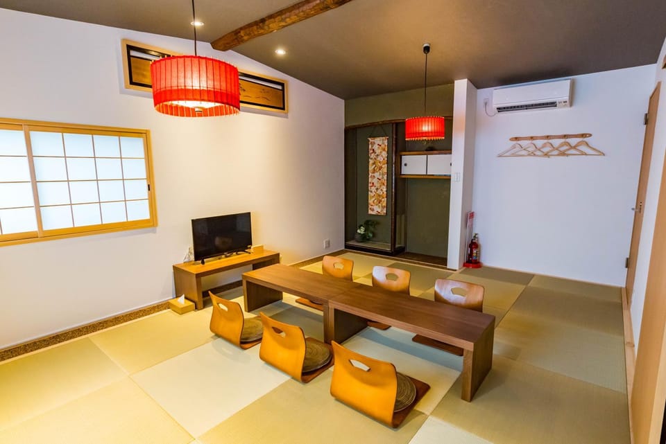 Living room, Dining area