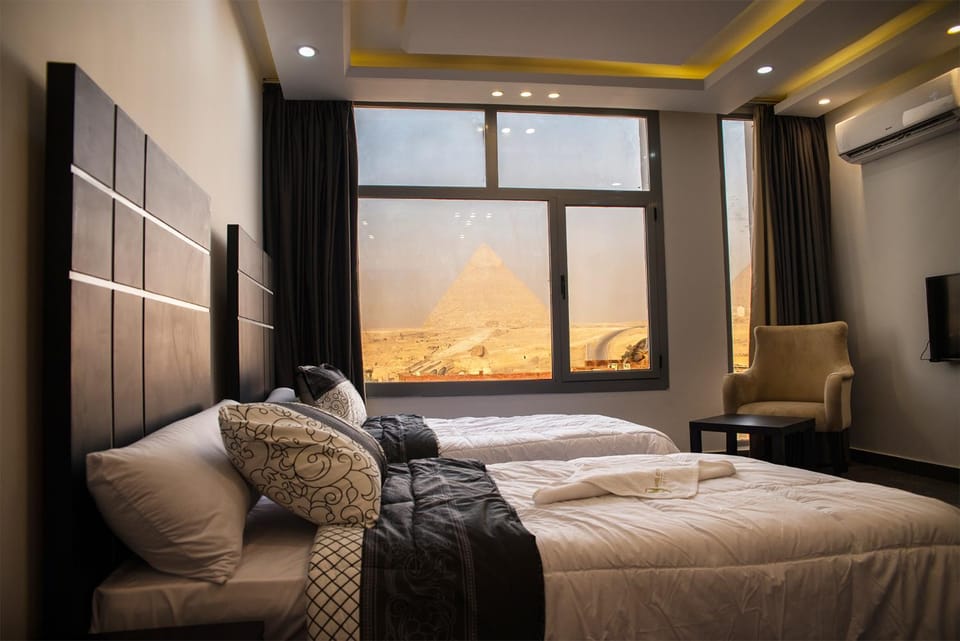 Bedroom, Landmark view