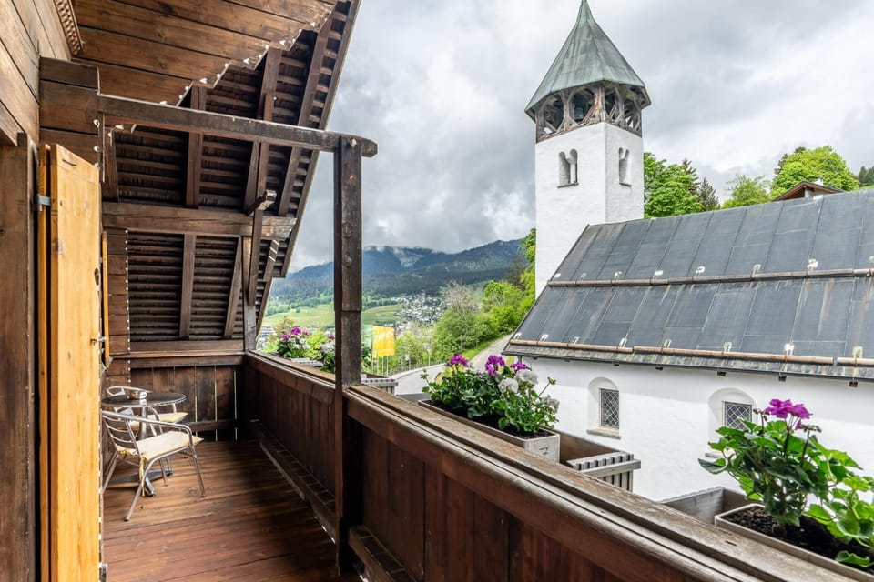 View (from property/room), Balcony/Terrace, Mountain view