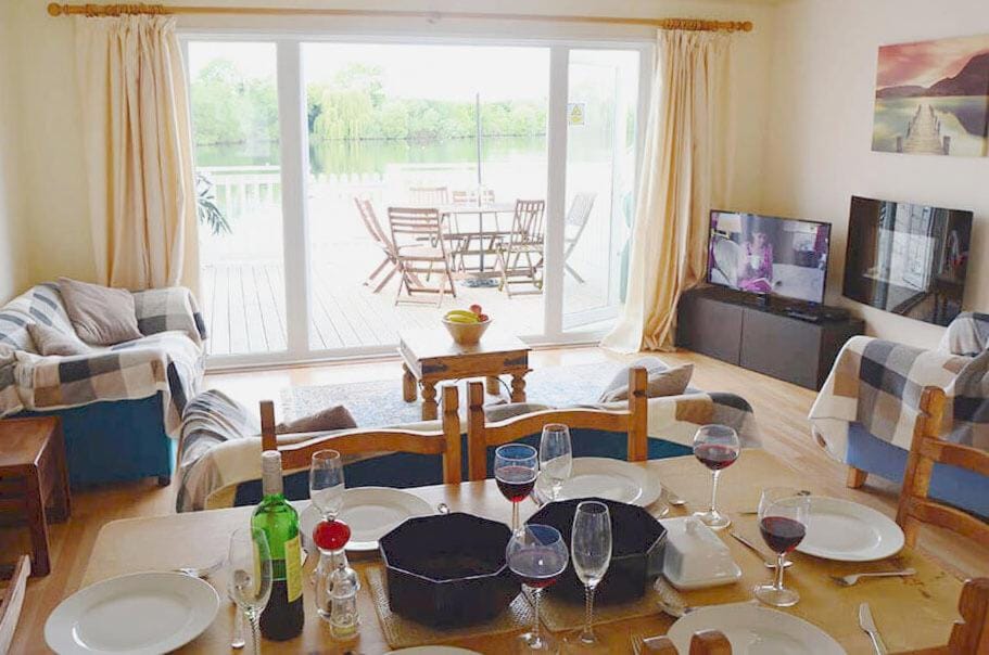 Patio, BBQ facilities, Balcony/Terrace, Living room, Seating area, Dining area