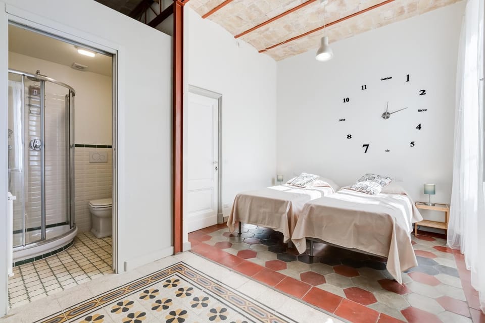 Shower, Toilet, Bathroom, Bedroom